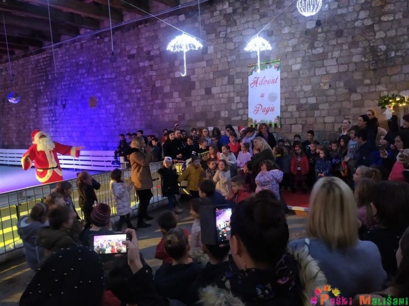 IMG-51c918c1fb0823c2ffb7b95dff94e019-V